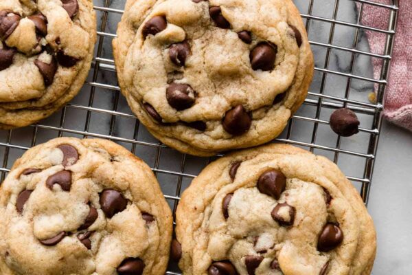 How to Make Chocolate Chip Cookies